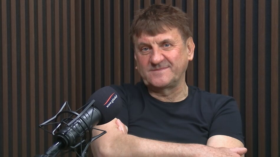 Biegun go zawołał, więc idzie