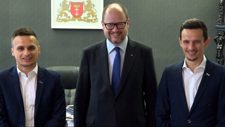 Gdańscy pomocnicy, Wolski i Peszko, u Adamowicza. Prezydent gratuluje im mundialu